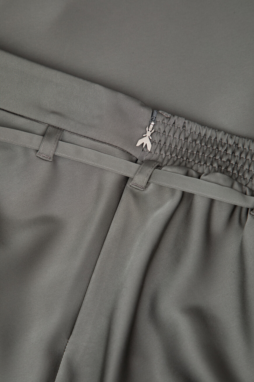 брюки  8P0689_A459 S701 на официальном сайте