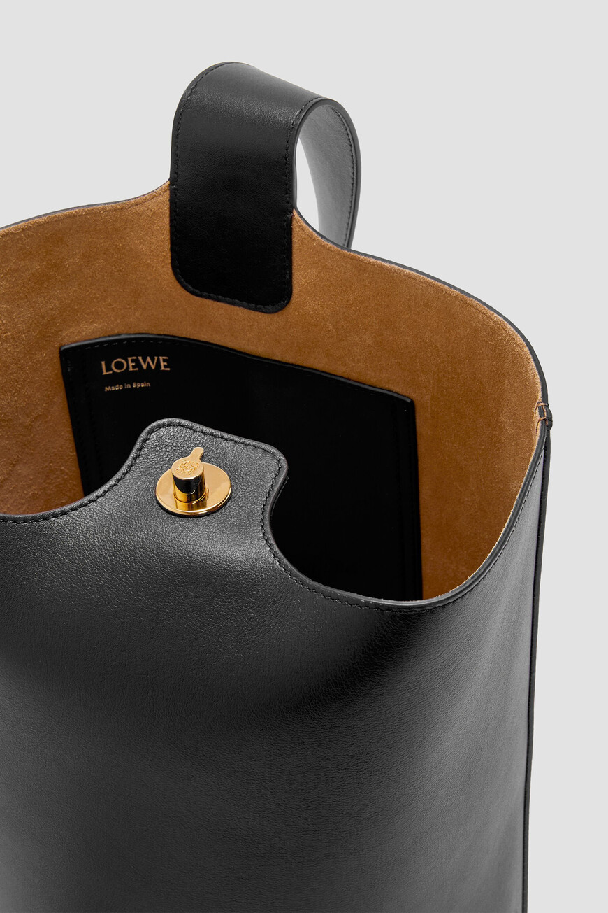 сумка  модель pebble AANBBBWX01 1100 по распродаже