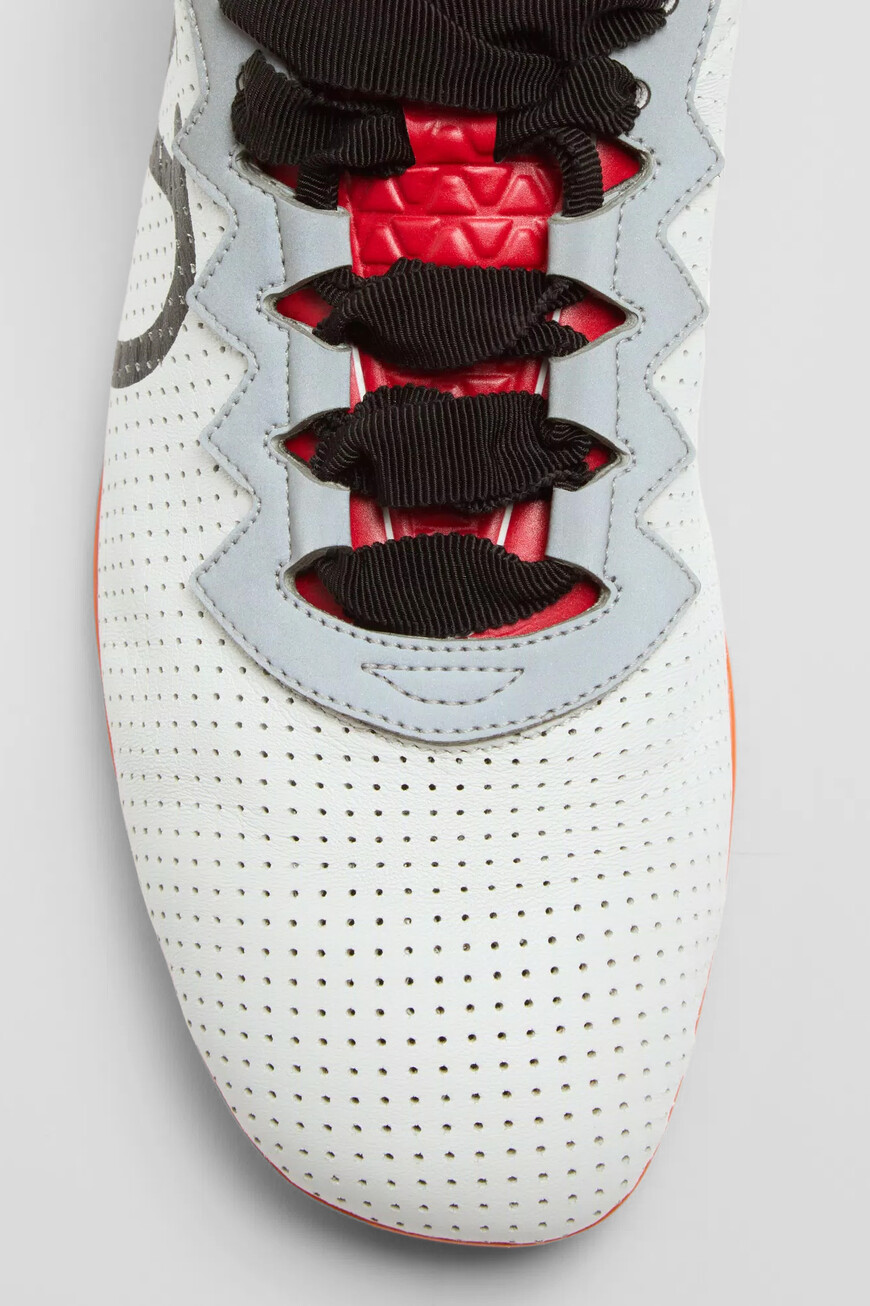 сникеры  модель chromathon 6W2S0LL5XBM 9K0 на официальном сайте