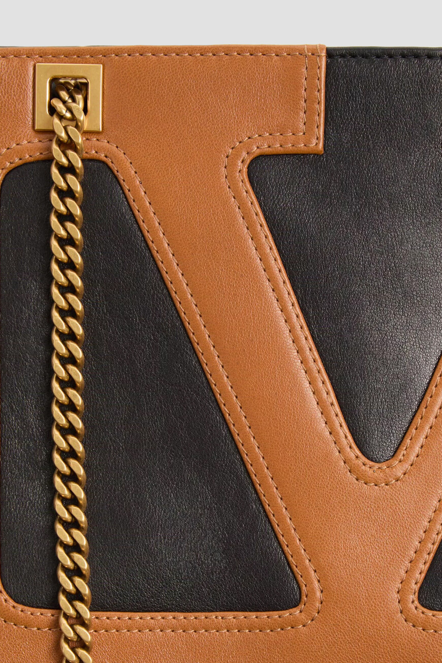 сумка  модель viva superstar 6W2B0R14PTJ RFA на официальном сайте