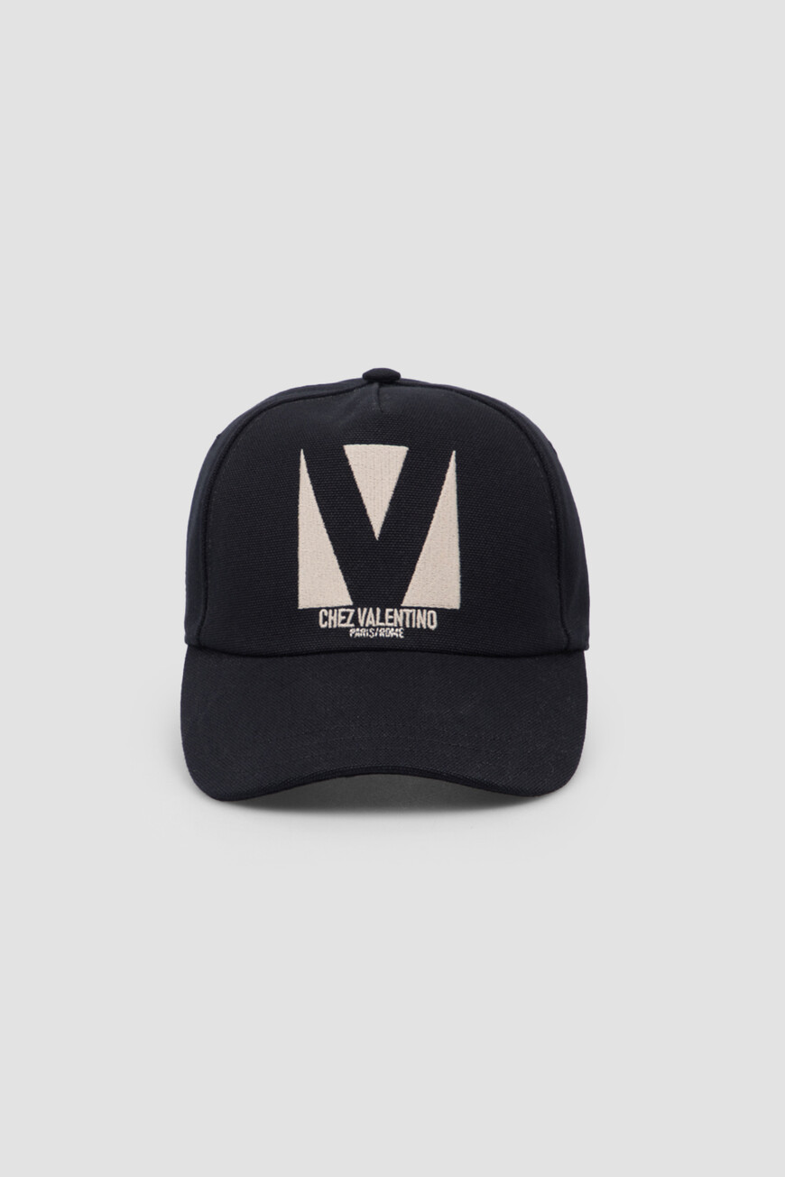 Бейсболка Valentino