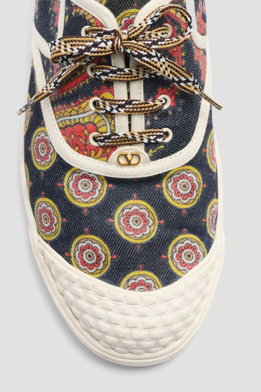 сникеры  модель bay by bay 6Y2S0J86RIQ RHJ по распродаже