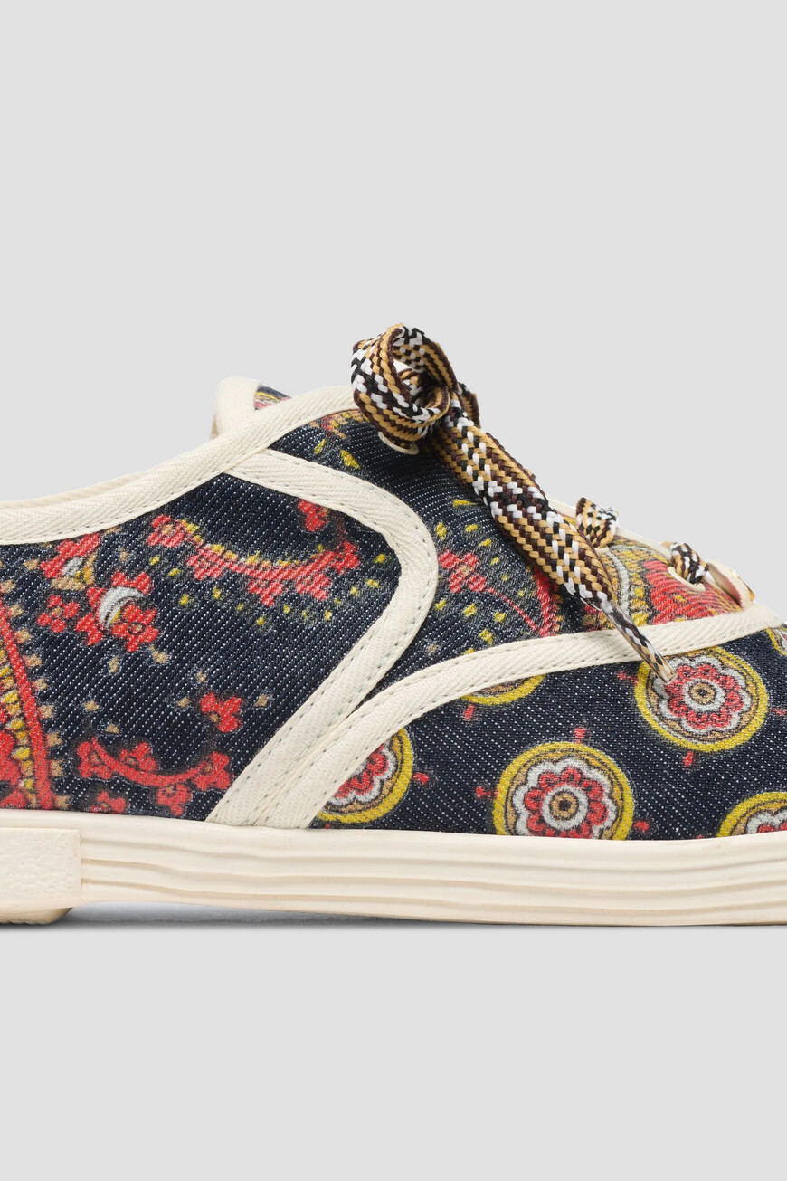 сникеры  модель bay by bay 6Y2S0J86RIQ RHJ на официальном сайте