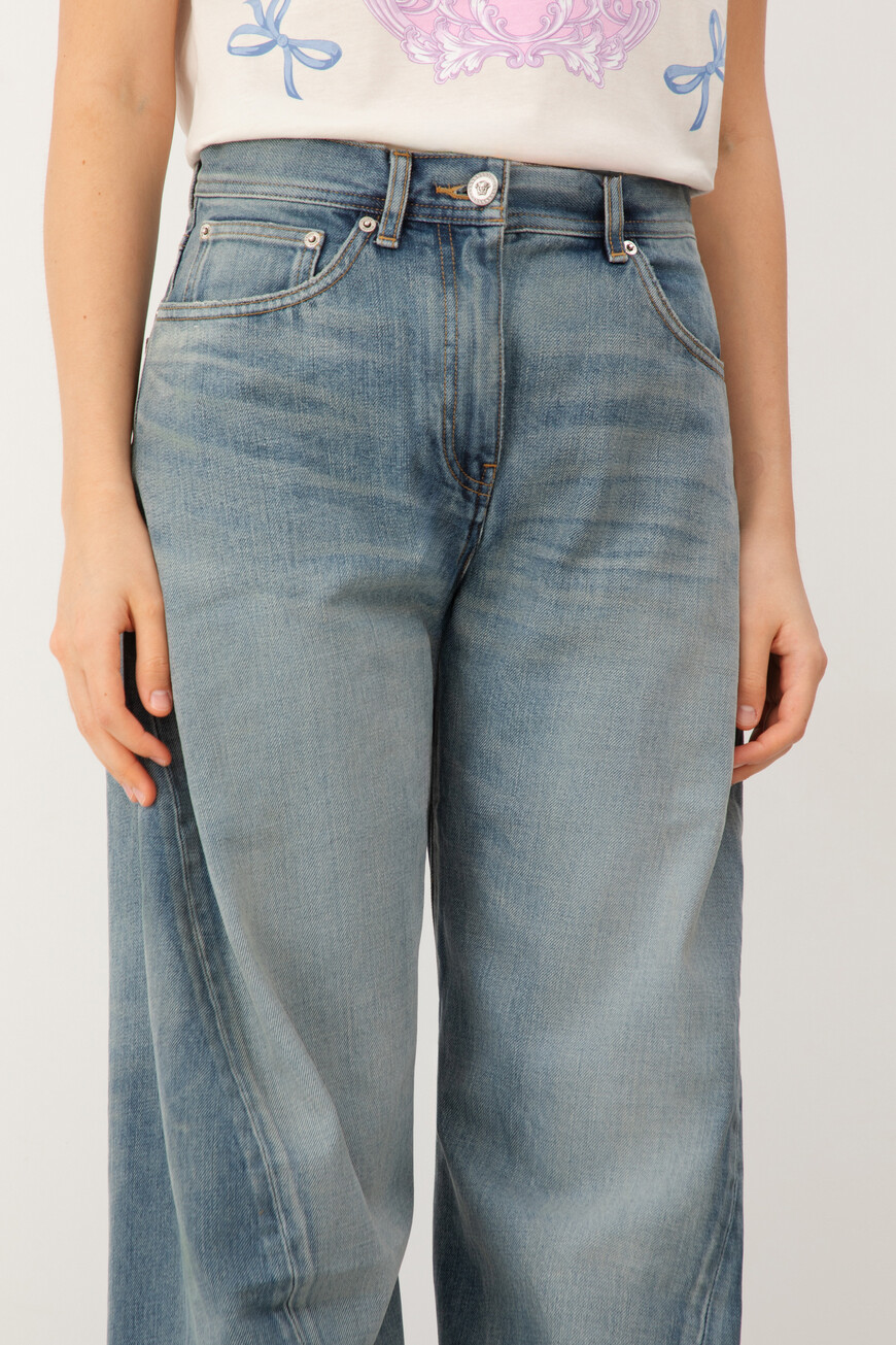 джинсы  1019661_1A14295 1D800 купить с доставкой