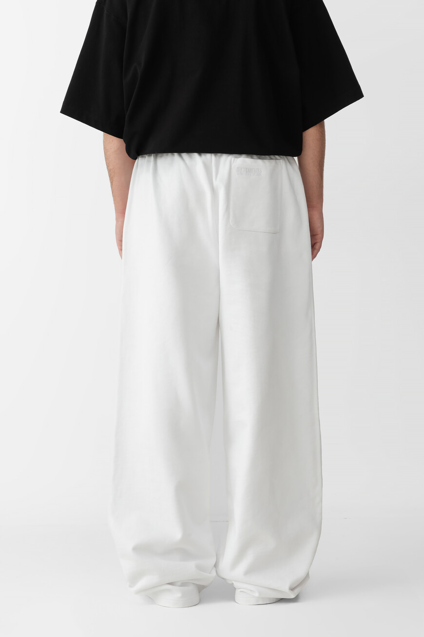 брюки  модель из лимитированной коллекции UA66SP630W 1302 WHITE по акции