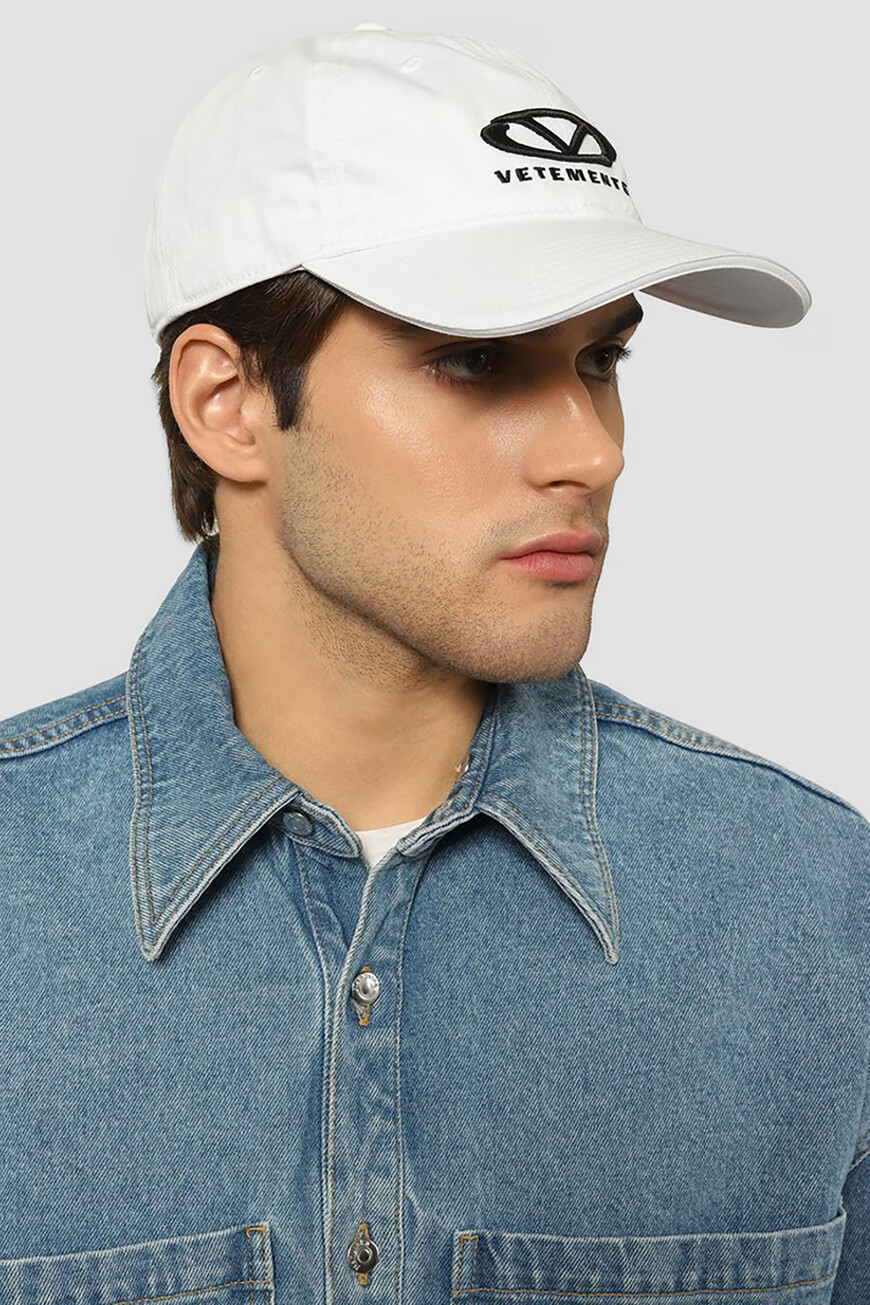 бейсболка  модель из лимитированной коллекции UA66CA100W 1052  WHITE по акции