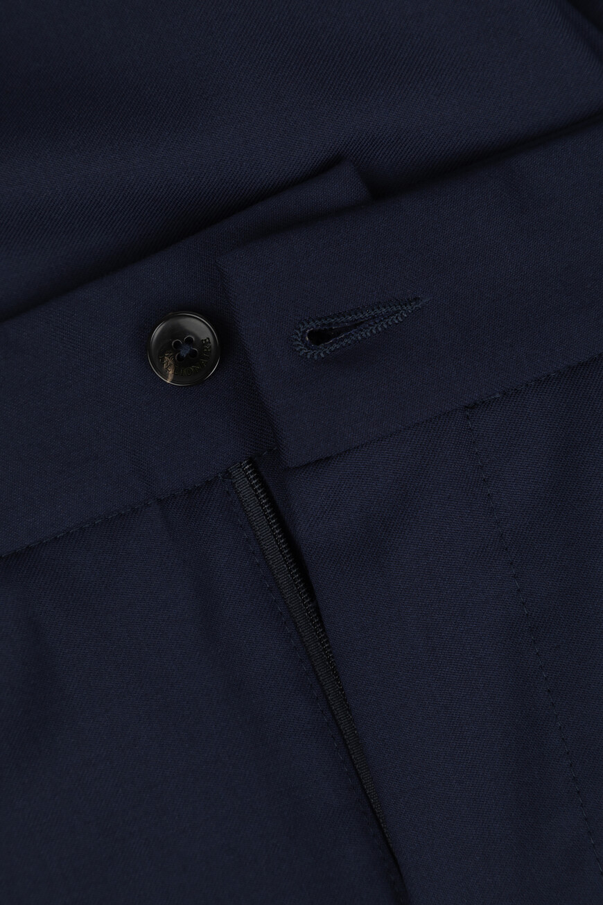 бермуды  BAEC MRT1506 BTE048N 08 по распродаже