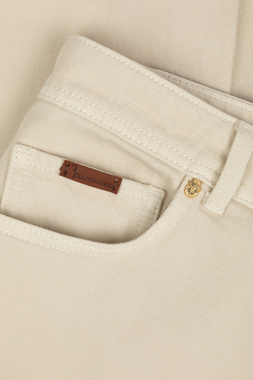 джинсы  IAEC MDT4052 BTE001N 06P на официальном сайте