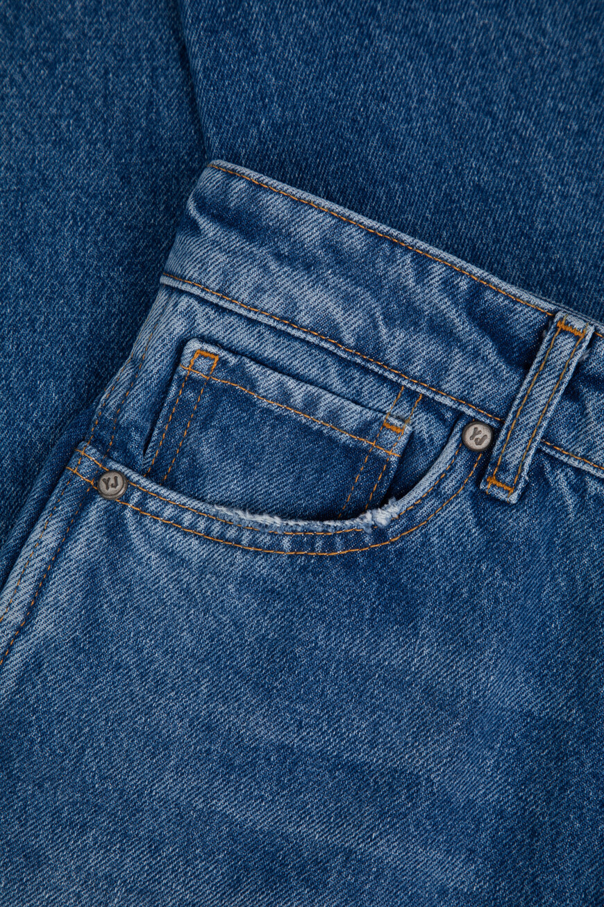 джинсы  DJ090101.0032.000500.00.24.(160-170) на официальном сайте