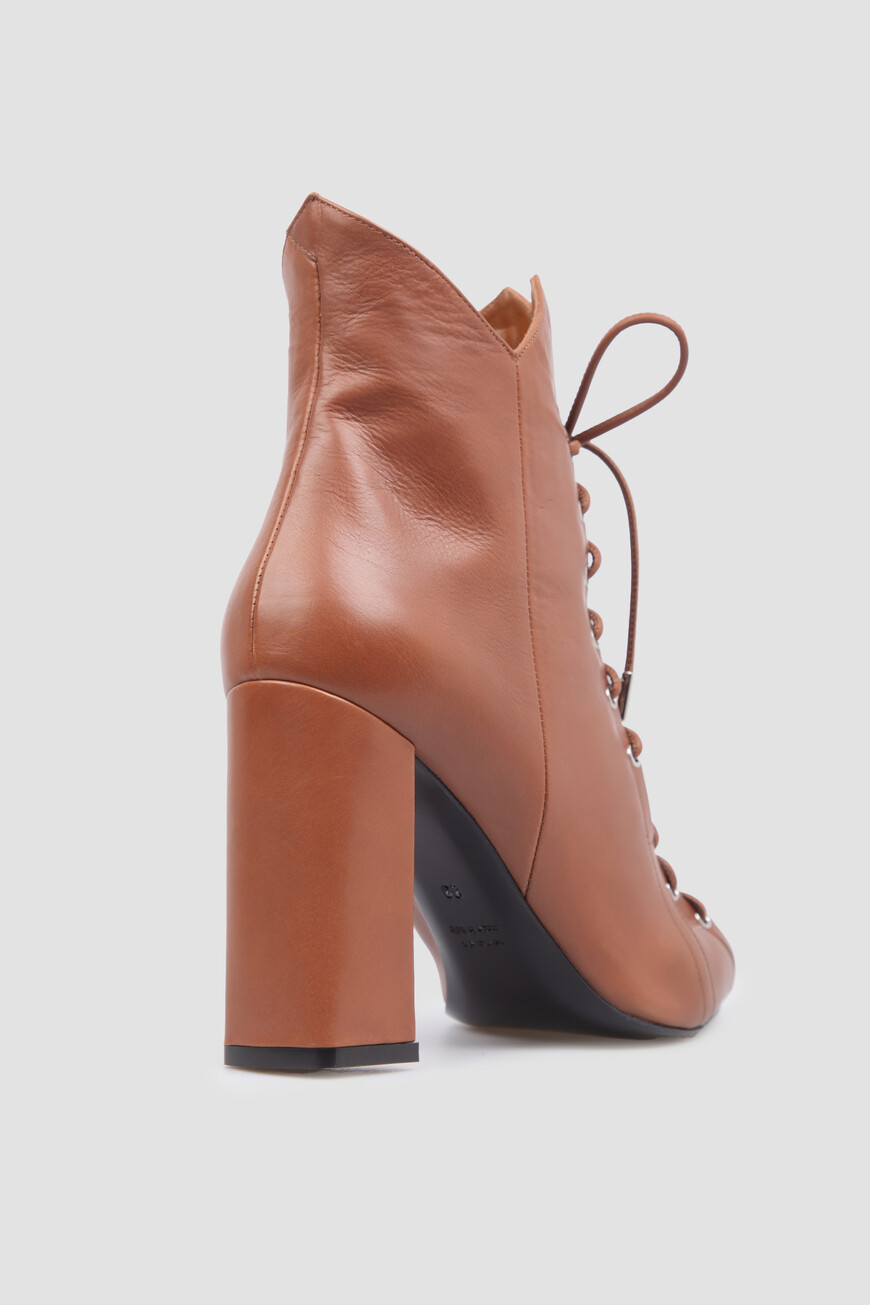 полусапоги  6-18-08-010-800 по распродаже