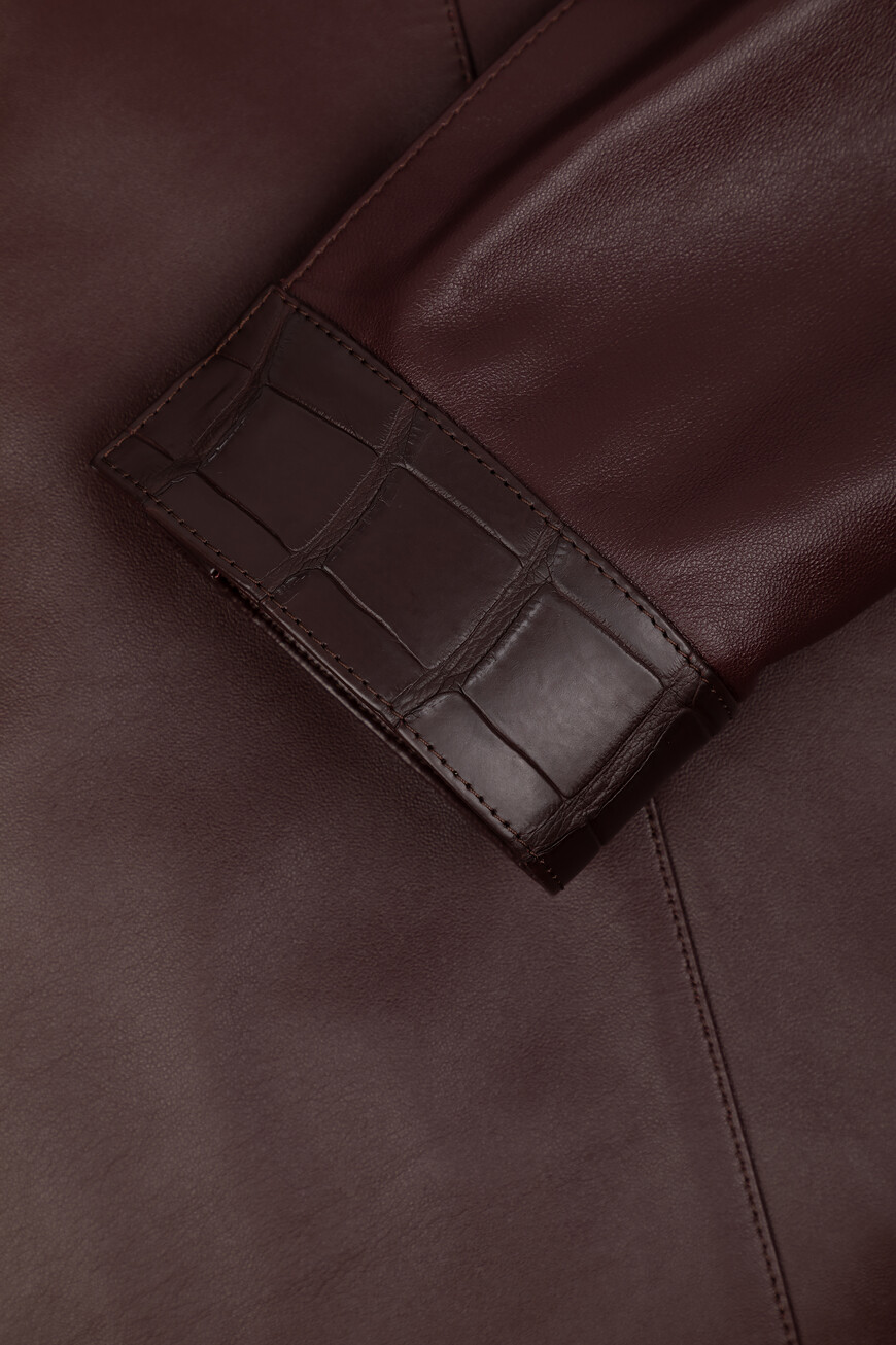 куртка  для взрослого возраста с изнаночной стороны