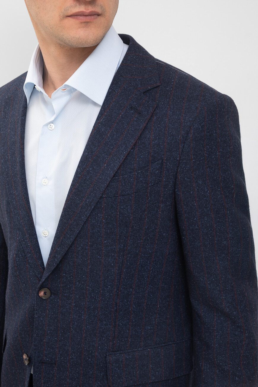 пиджак  из италии вид сбоку