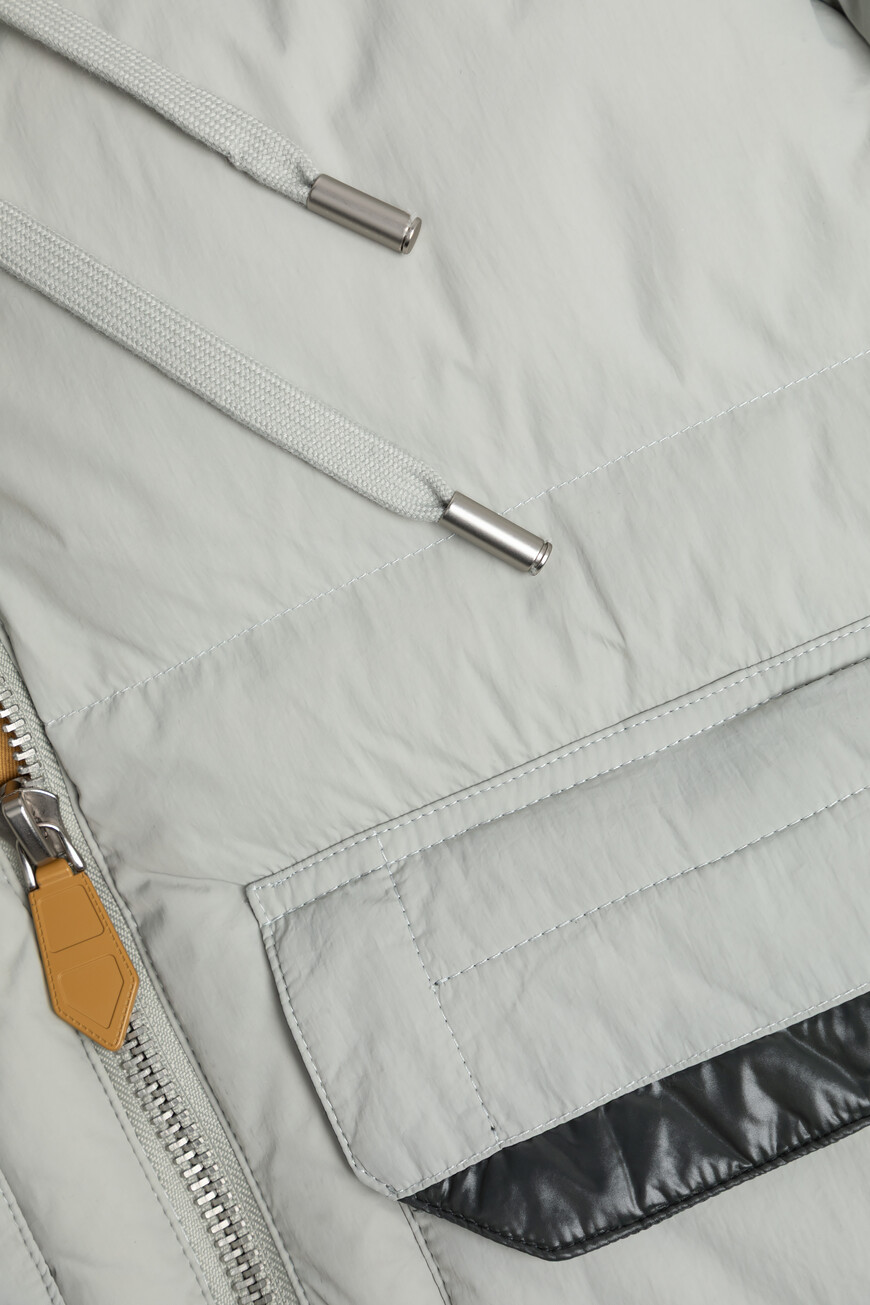 куртка  для взрослого возраста с изнаночной стороны