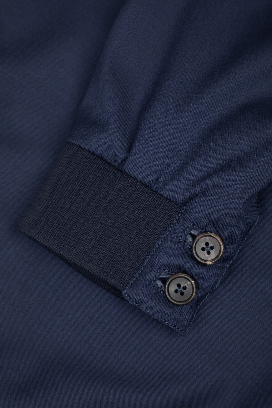 куртка  251HRT2104 T0084 1450A на официальном сайте