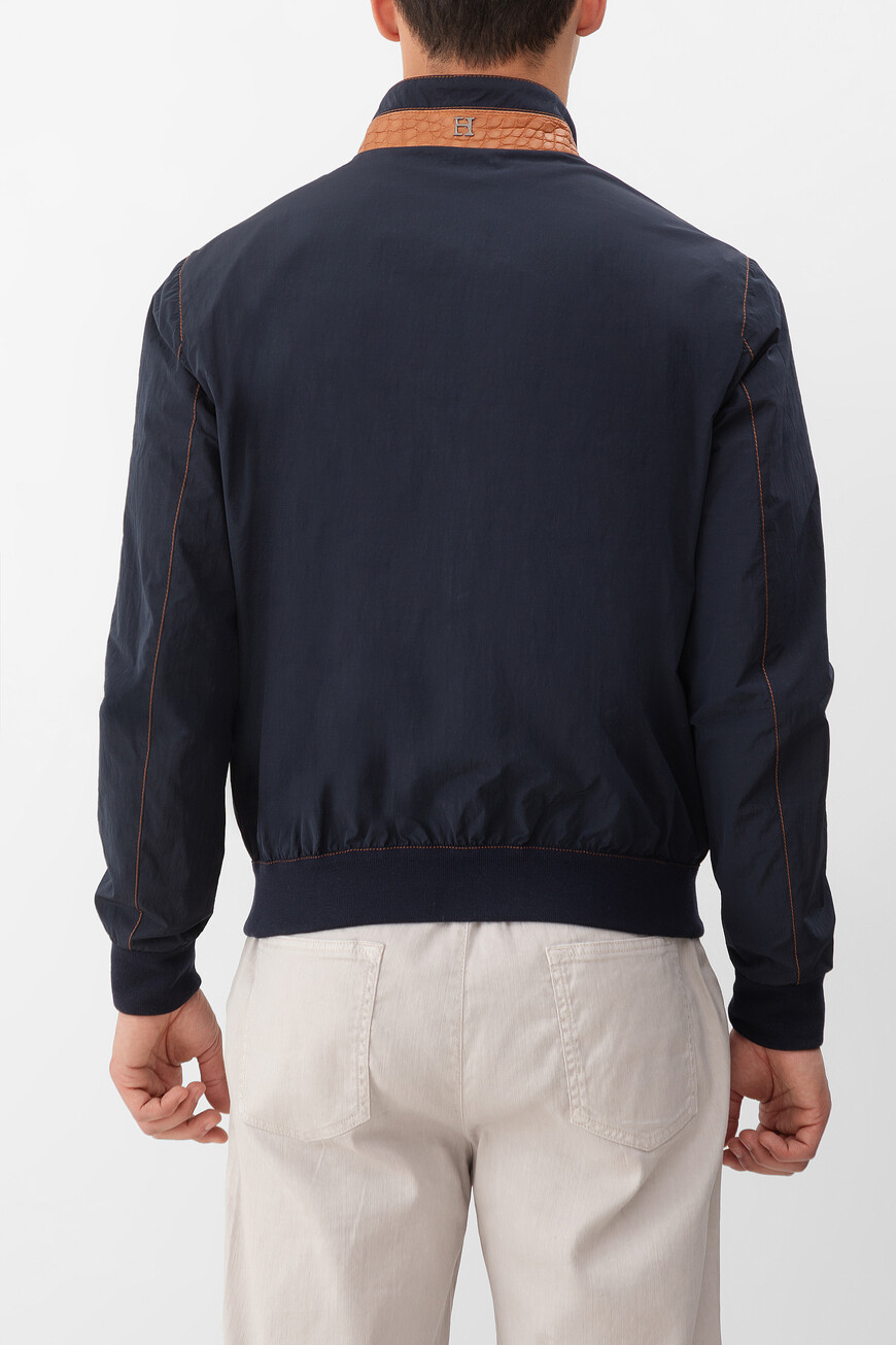 куртка  251HRT5800 Z0047 1404A по акции