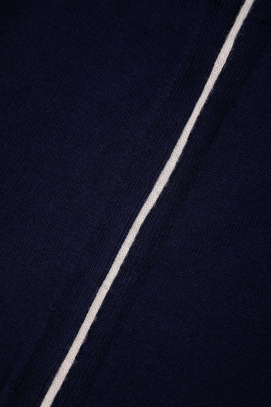 футболка-свитер  T3 42S CH 003 - 200 со скидкой