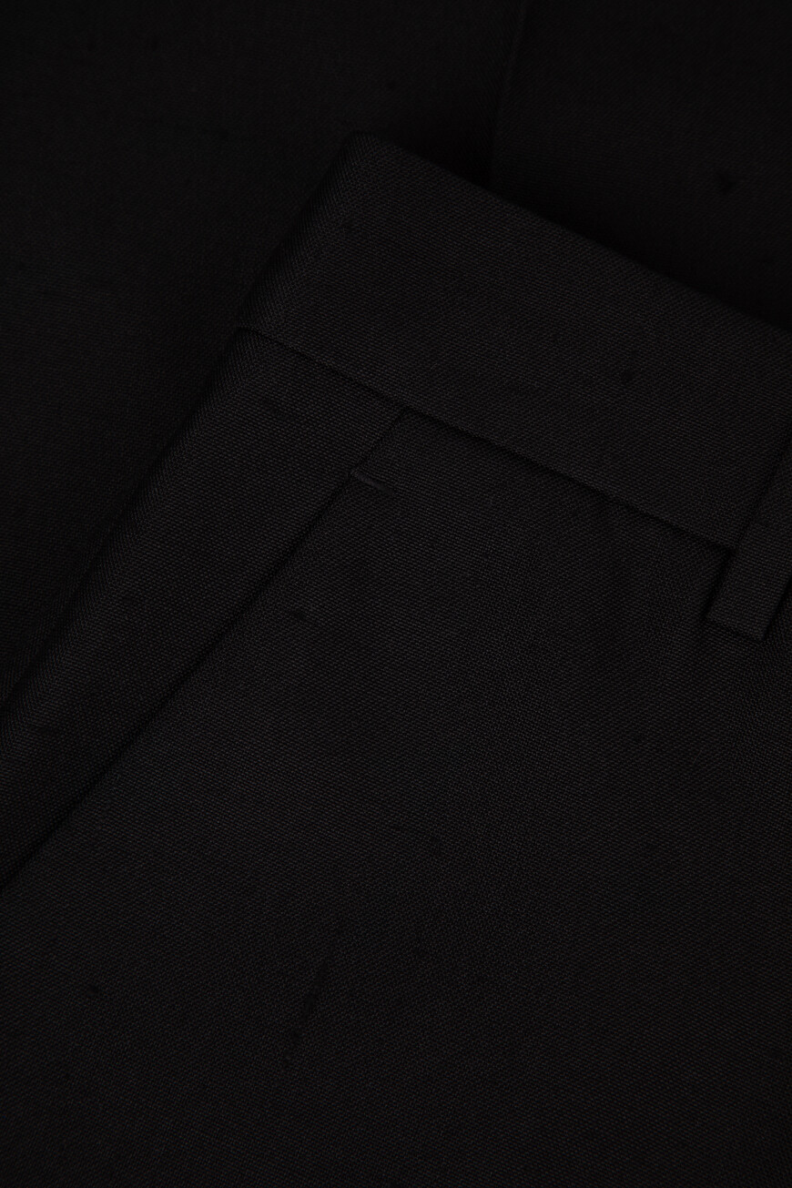 брюки  6B0RB6F090G 0NO на официальном сайте