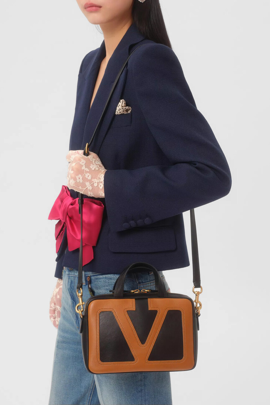 сумка  модель viva superstar 6W0B0R73PTJ RFA по акции