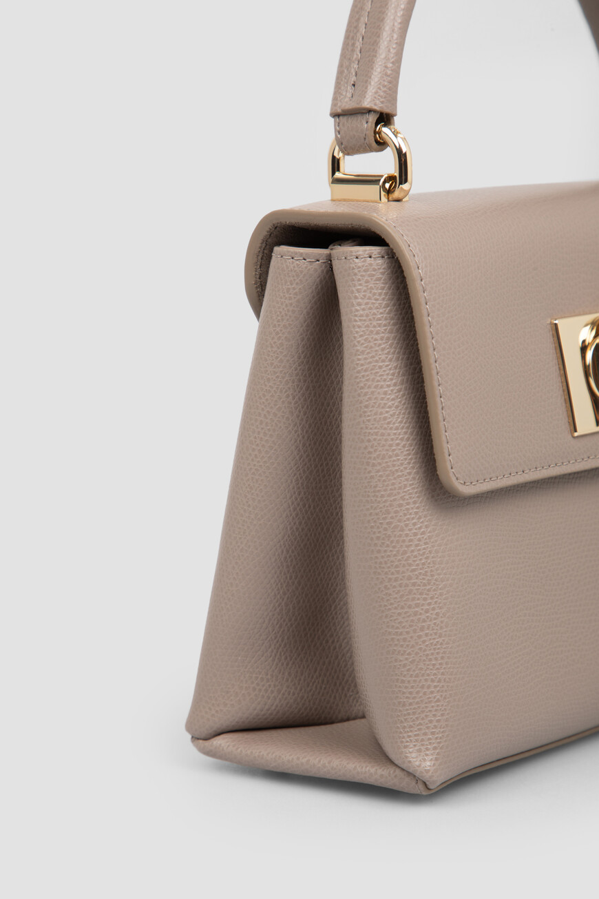 сумка  модель из линейки 1927 WB00109ARE000 2572S по распродаже