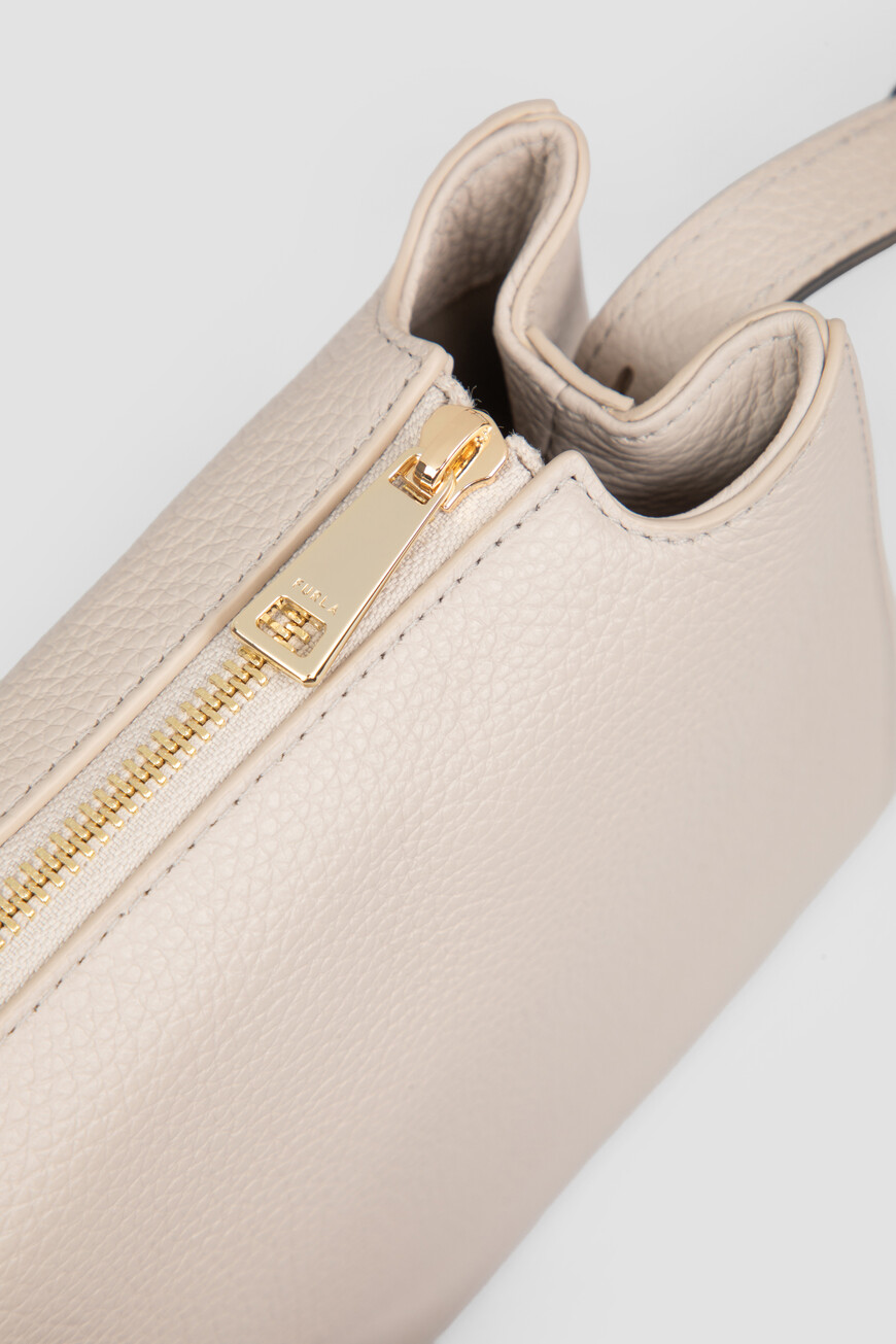 сумка  модель nuvola WB01275HSF000 VAN00 на официальном сайте