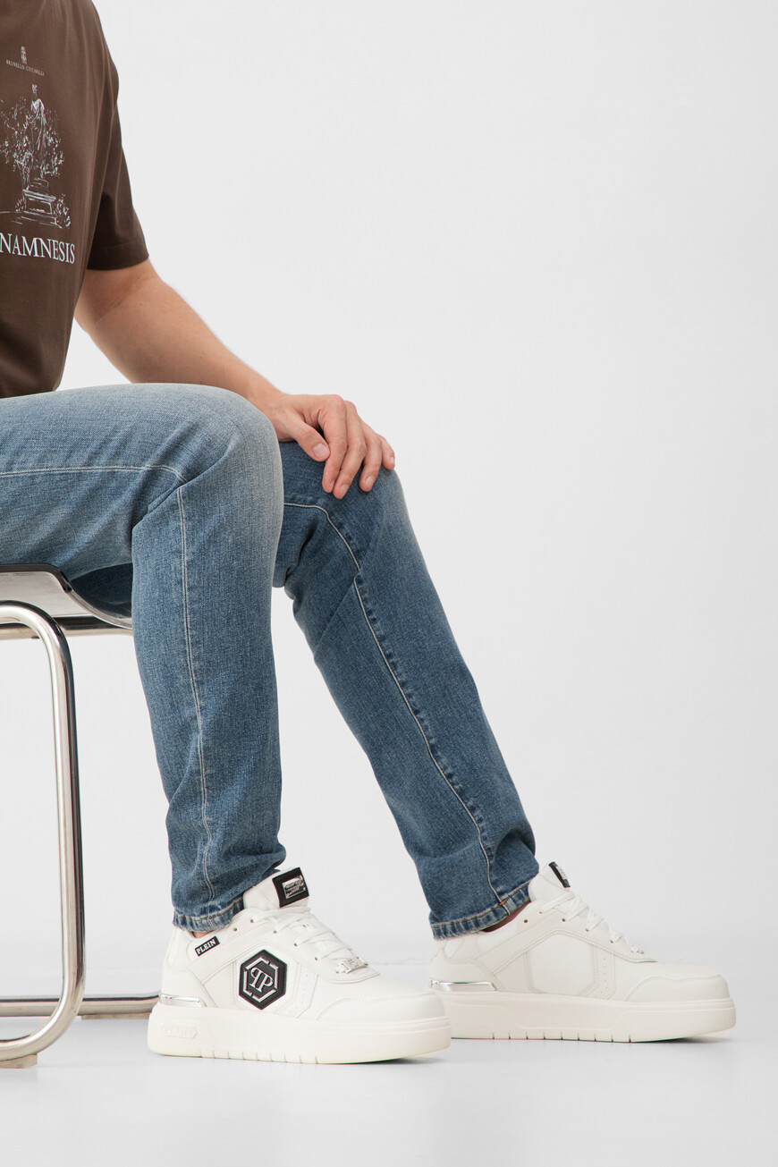 сникеры  модель lo-top sk8r SAES USC0766 PTE120N 01 по акции