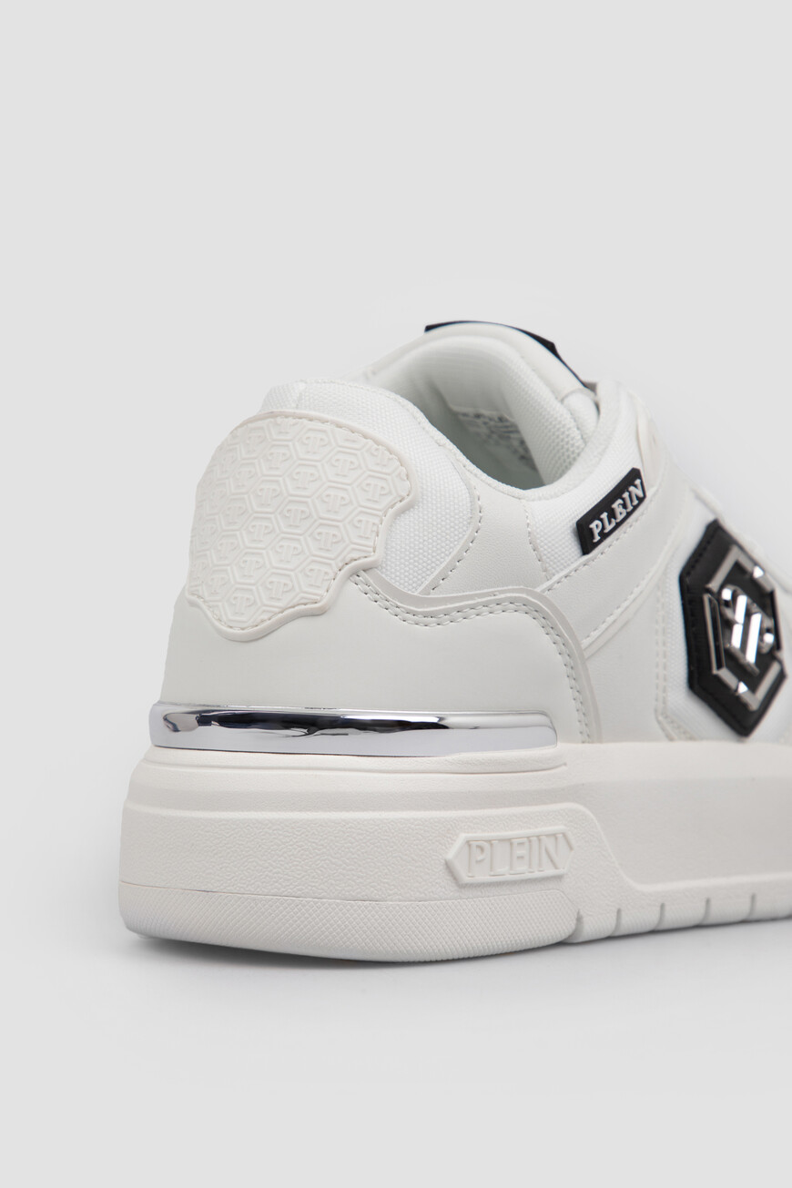 сникеры  модель lo-top sk8r SAES USC0766 PTE120N 01 по распродаже