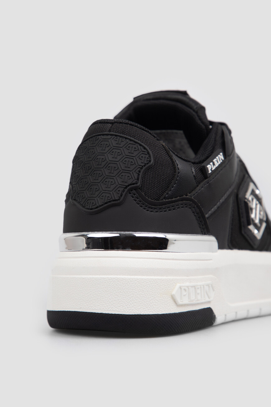 сникеры  модель lo-top sk8r SAES USC0766 PTE120N 0102 со скидкой