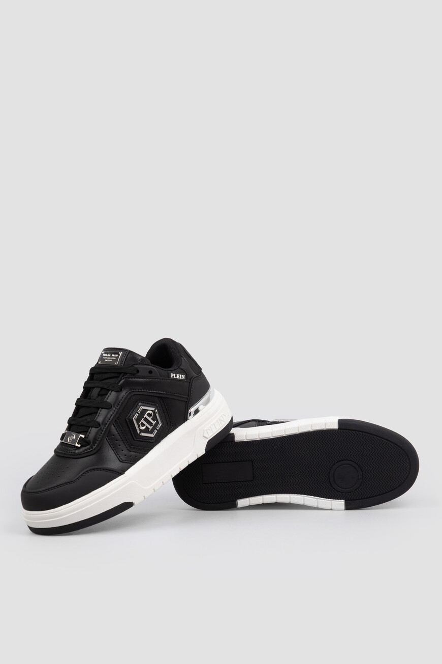 сникеры  модель lo-top sk8r SAES USC0766 PTE120N 0102 по распродаже