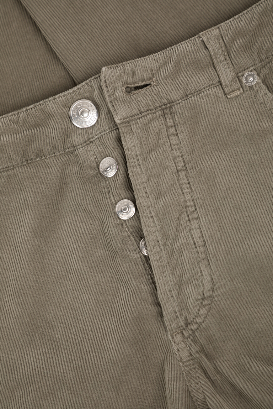 джинсы  M279UI1780 C6027 по распродаже