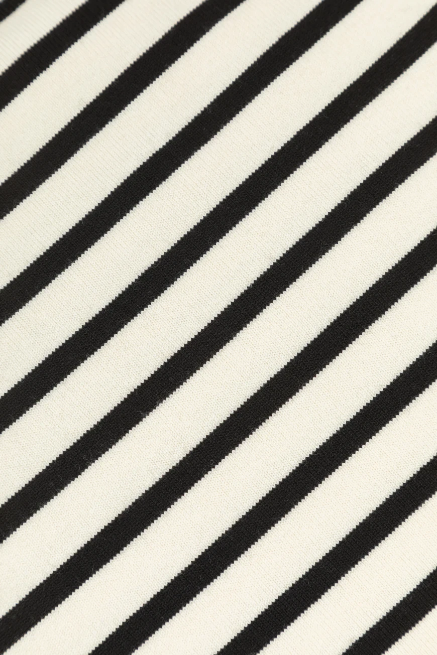 джемпер  RY04W0101.60EB со скидкой