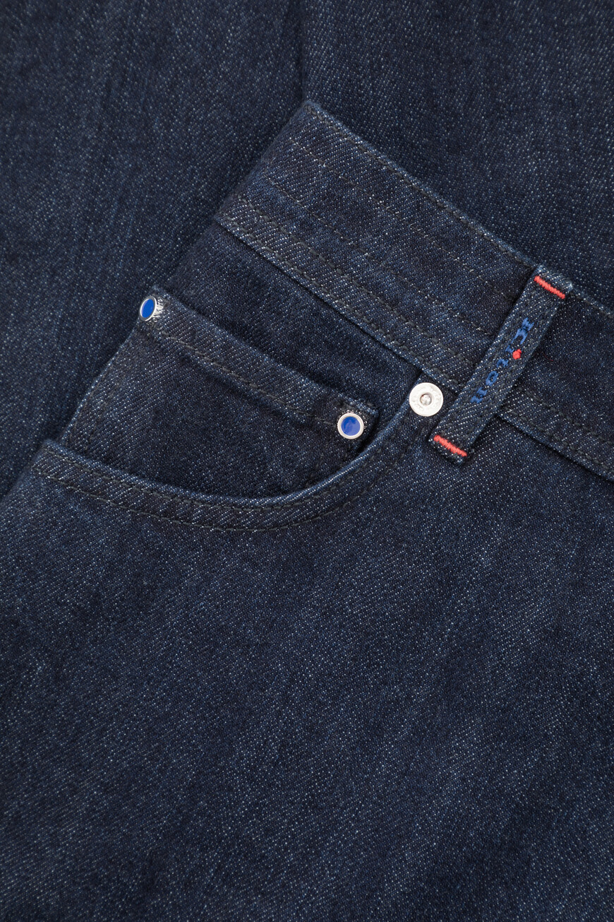 джинсы  кэжуал стиля на официальном сайте