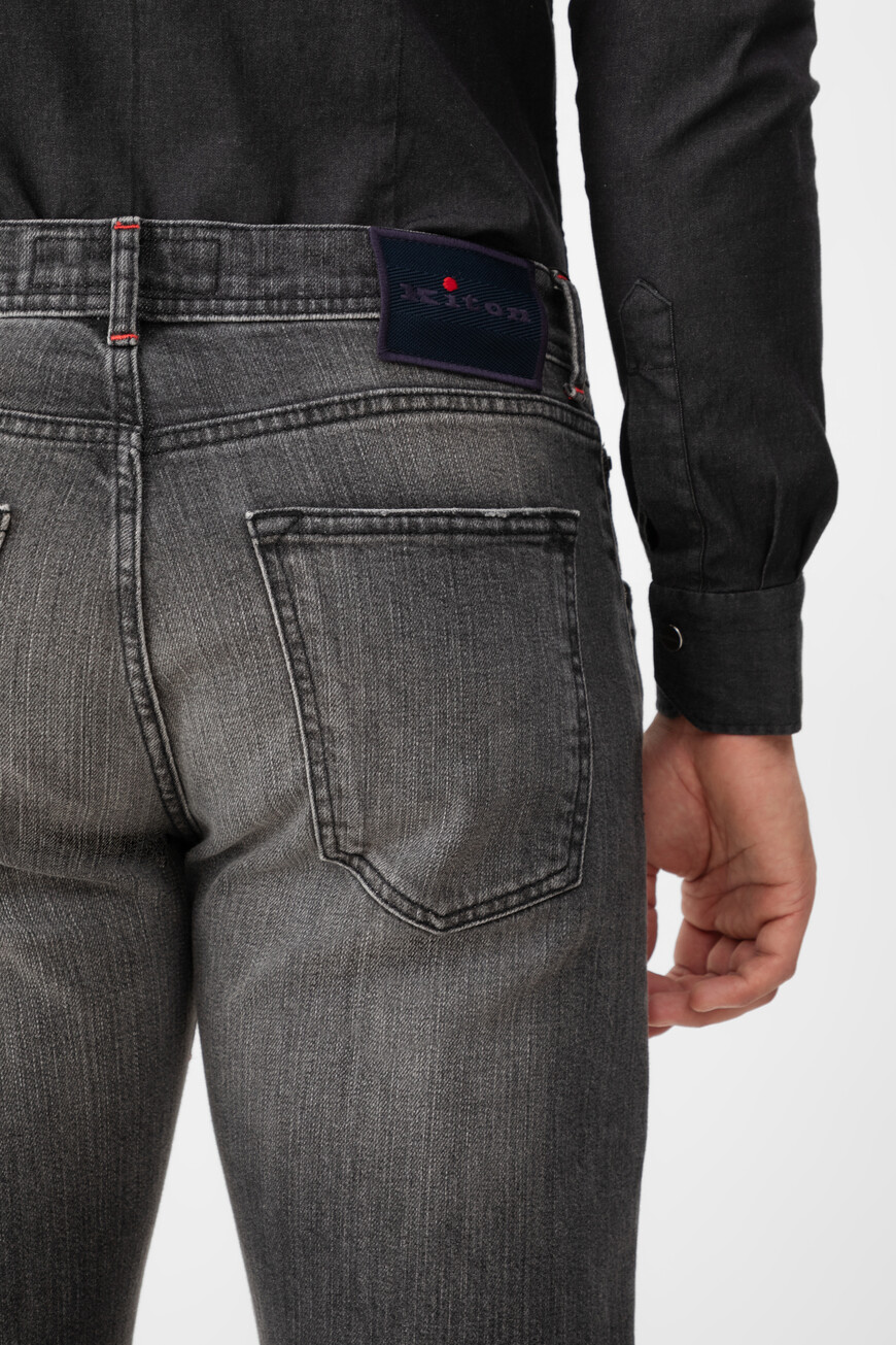 джинсы  UPNJSK0114H02001 по низкой цене