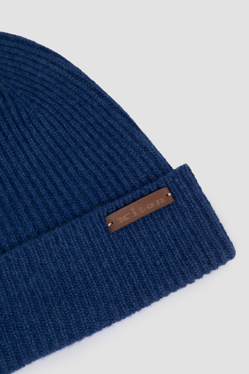 шапка  UCPL003K0211H02001 по низкой цене