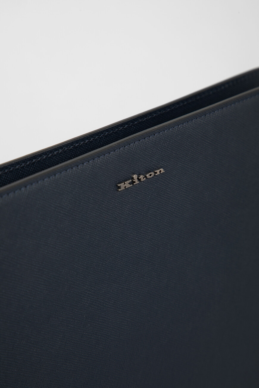 футляр для документов  UBA0010N0126902001 на официальном сайте