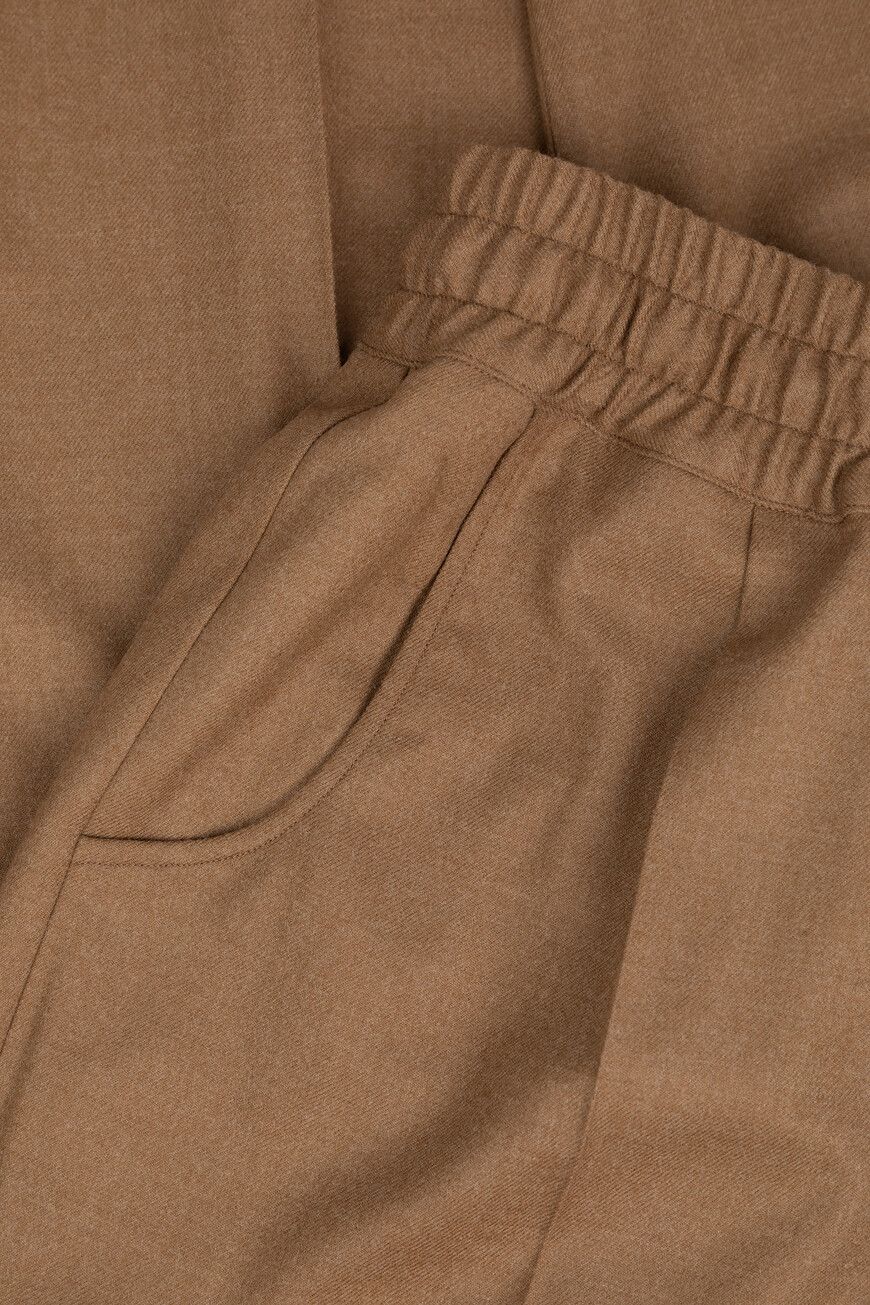 брюки  D37102K0559G09001 на официальном сайте