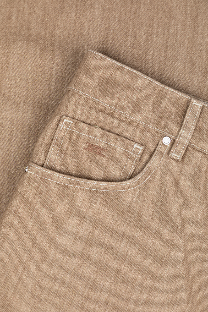 брюки  DJ60103K0509H03005 на официальном сайте