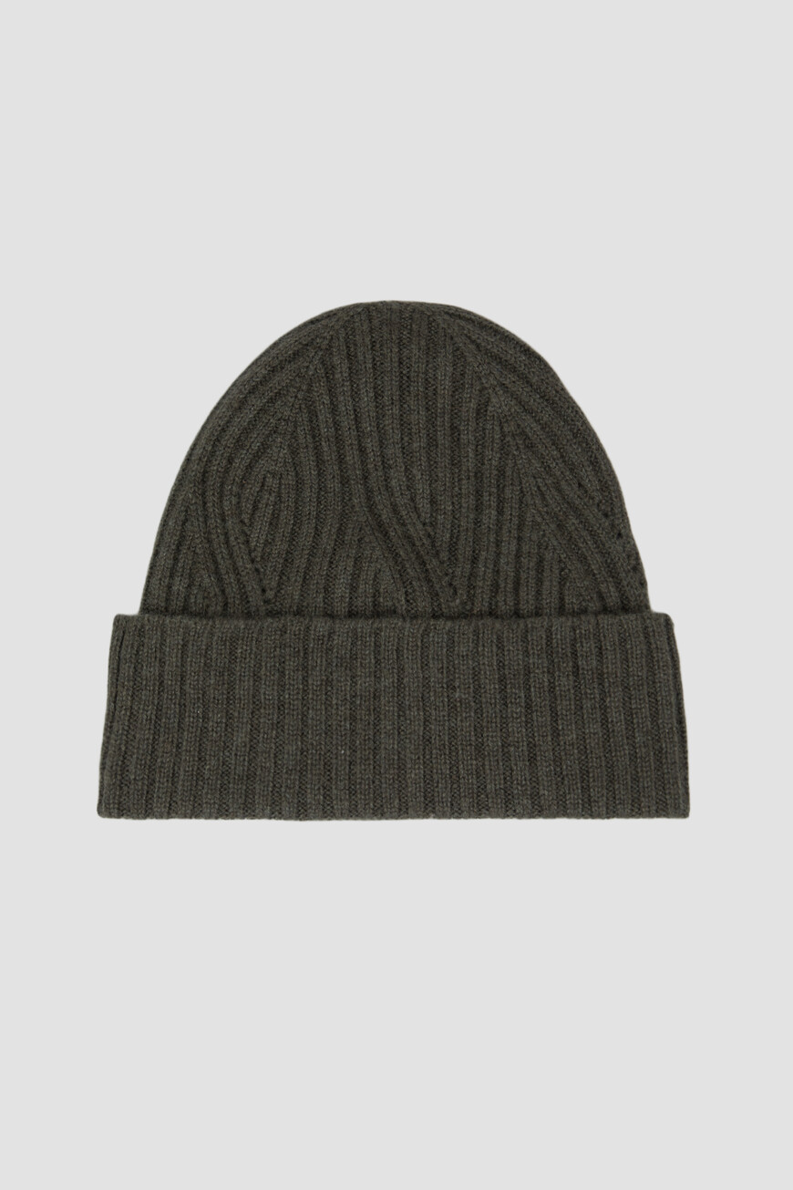 шапка  D60762K0521F25001 купить с доставкой