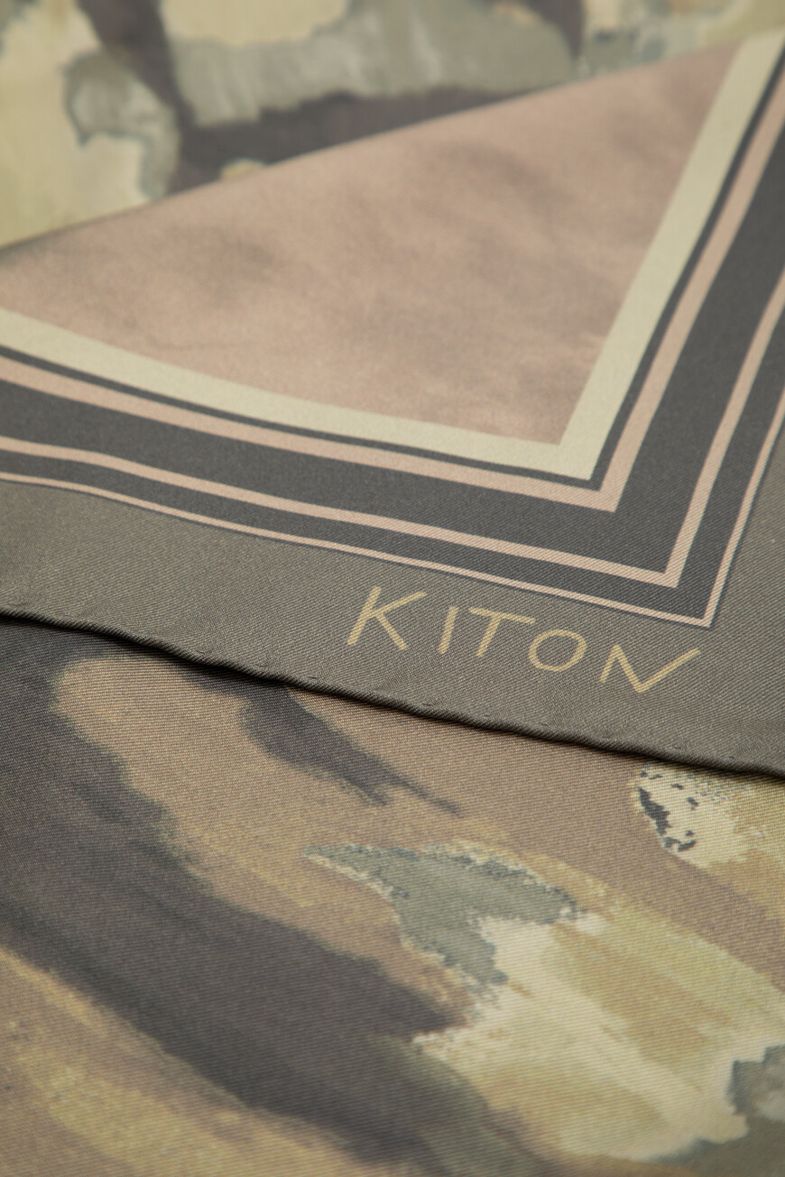 платок  D53754K0530H06008 купить с доставкой