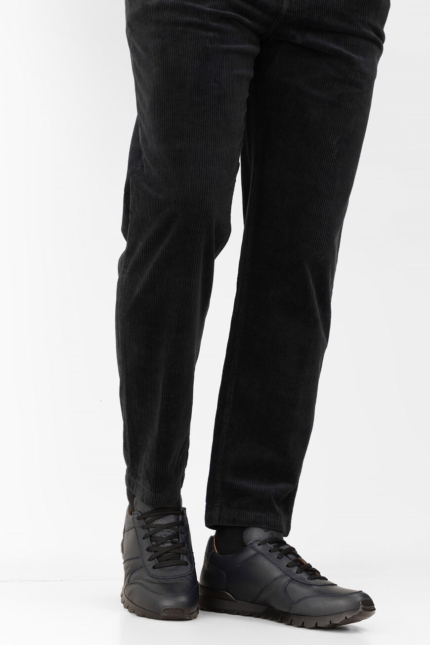 сникеры  USSA114N0012602000 по акции