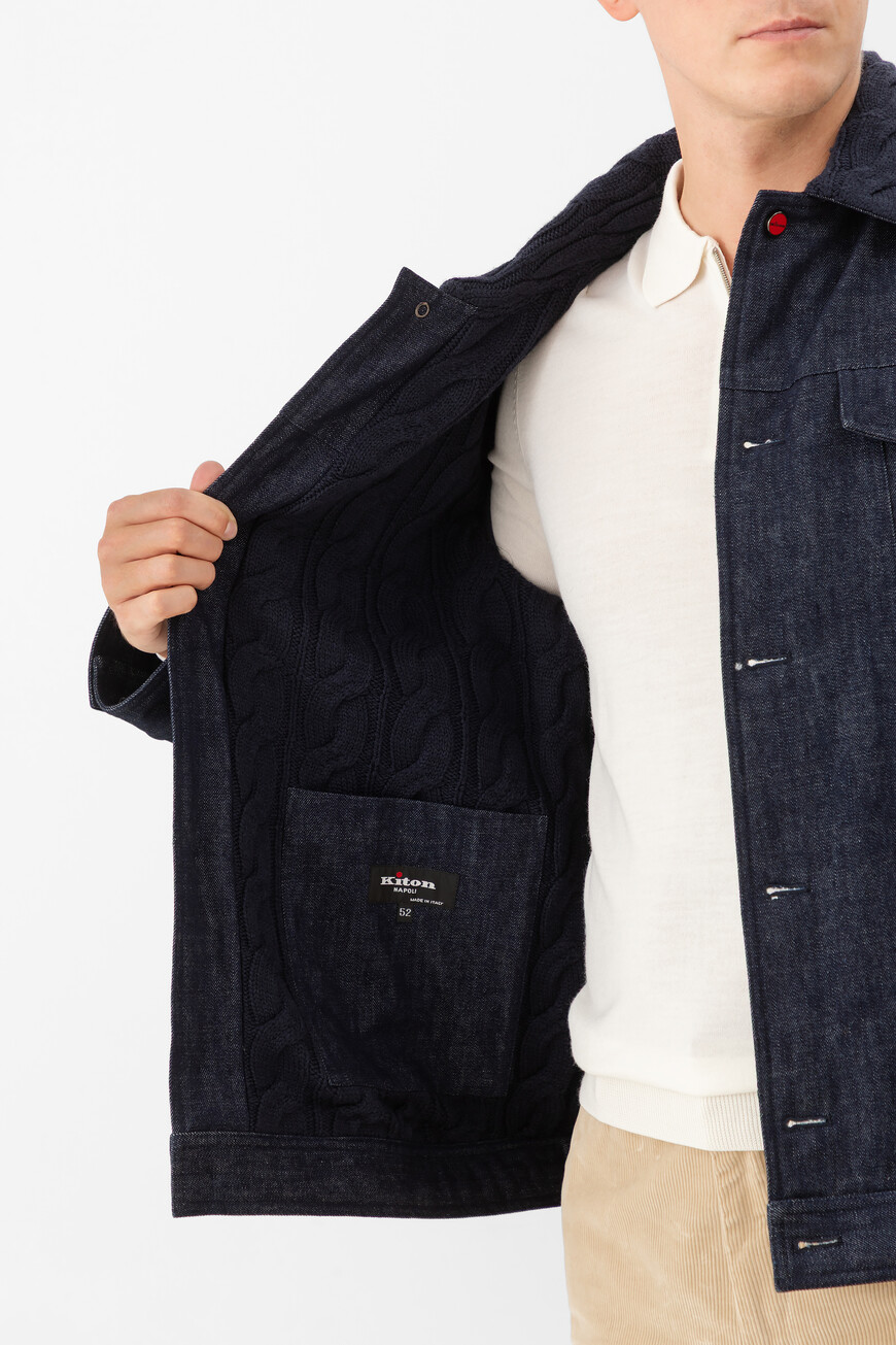 куртка  UW2222V0438H03000 со скидкой