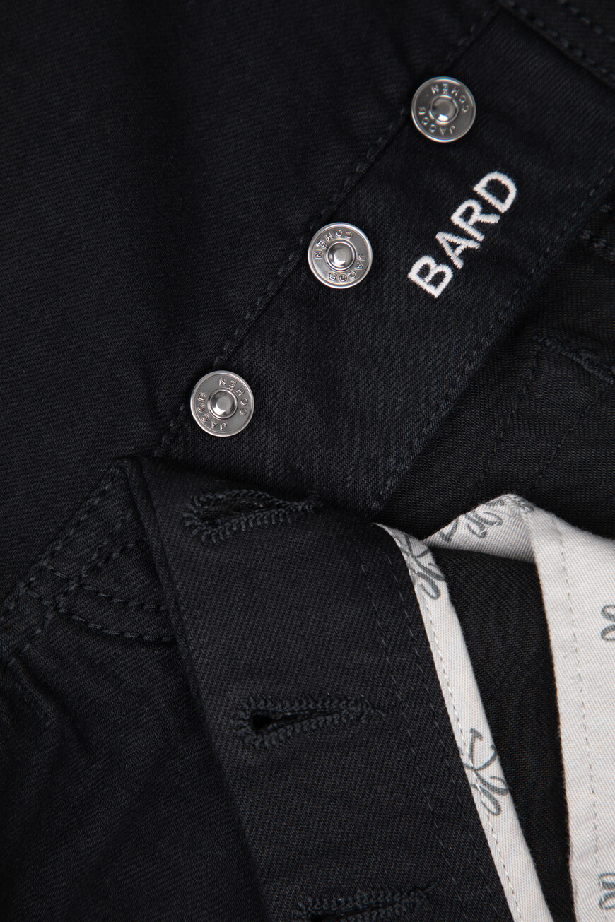 джинсы bard  JUM_QE004030_S3622 R1 500D на официальном сайте