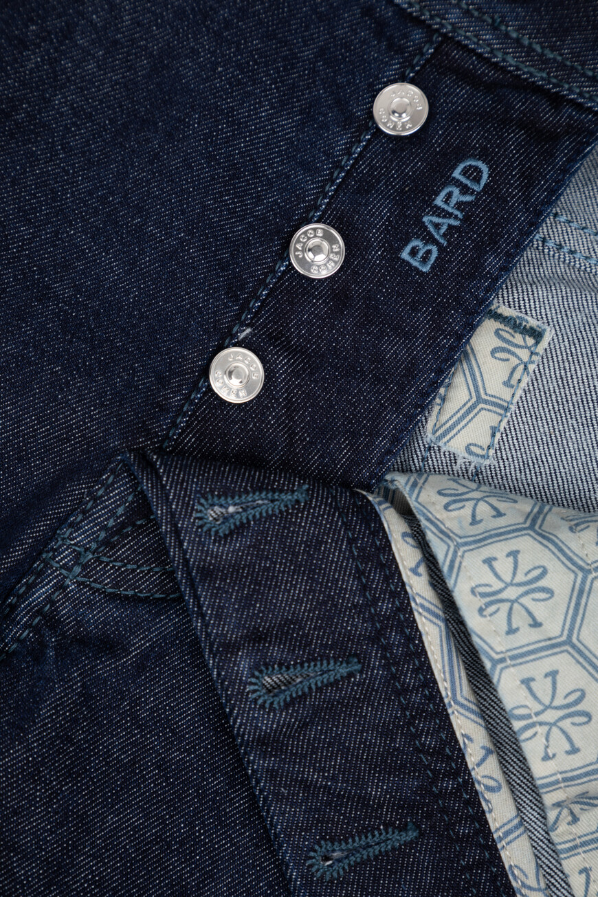 джинсы bard  JUM_QE004065_S4213 R2 100D на официальном сайте