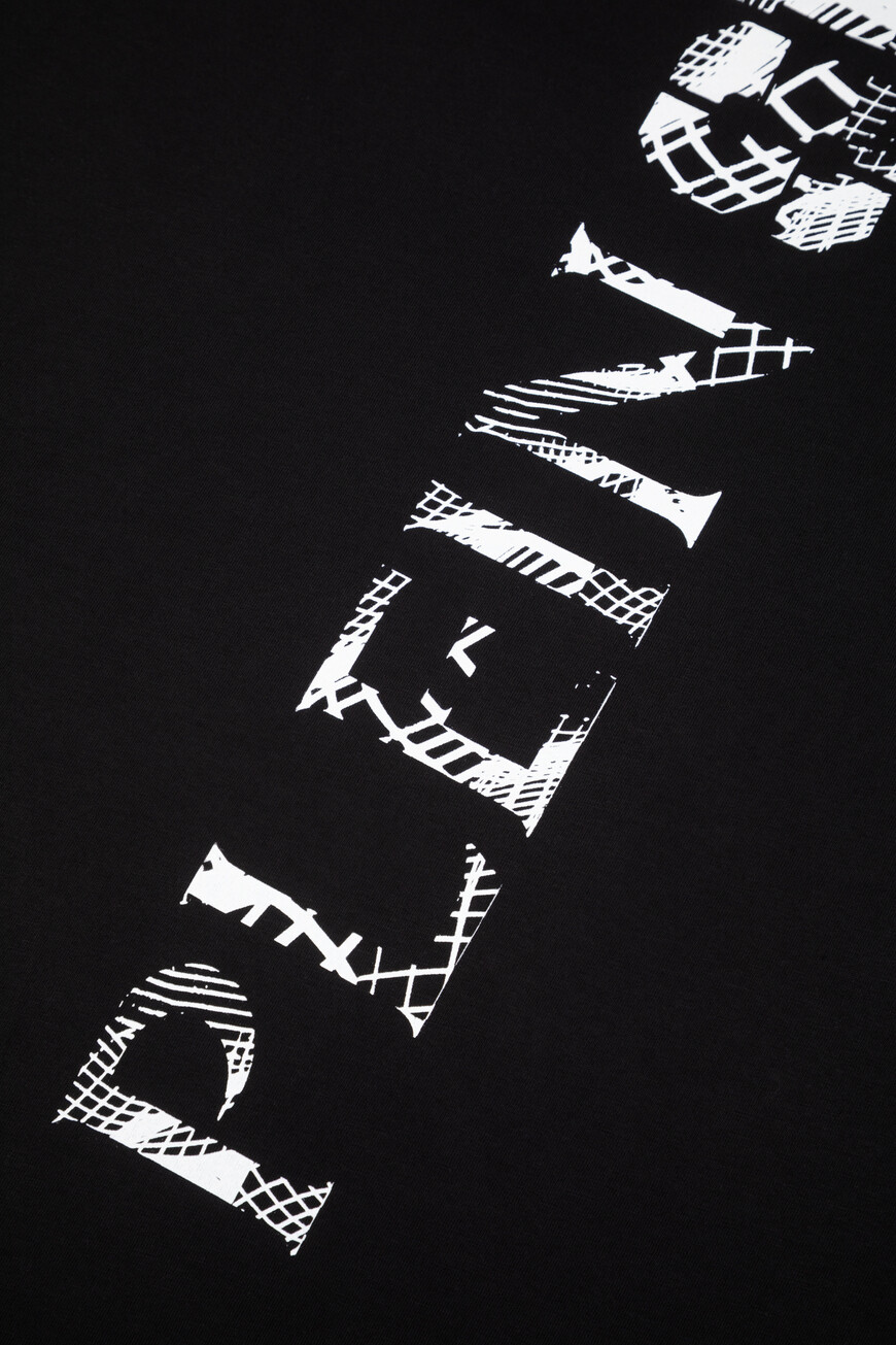 футболка  модель tiger line FAEC MTK8360 STE001N 02 оригинал