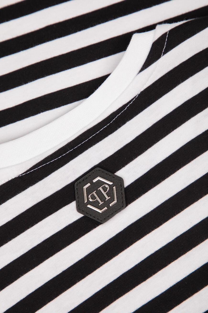 футболка  FAEC WTK3726 PTE004N 2401 оригинал