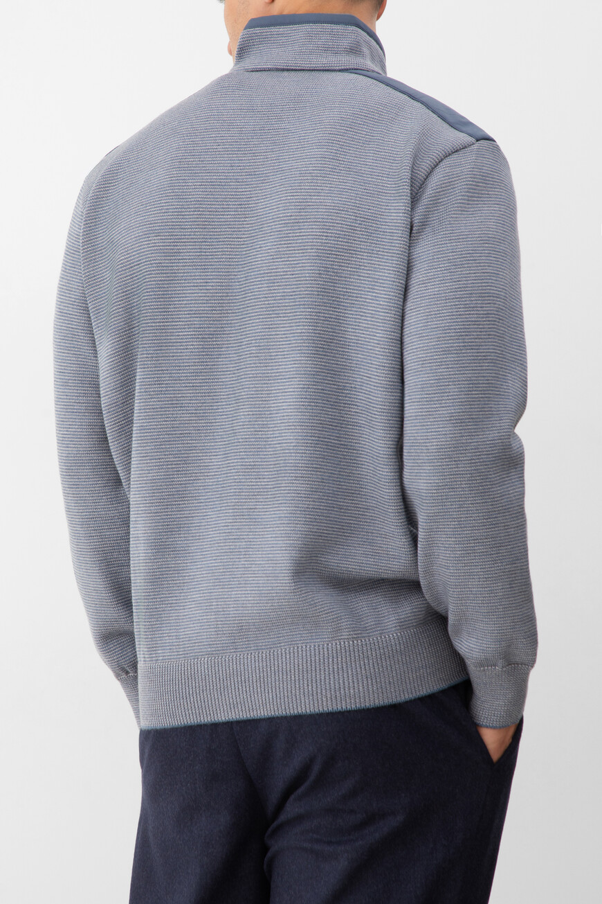 свитер  15311133 200. по акции