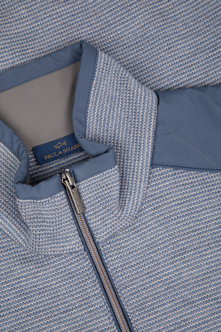 свитер  15311133 200. со скидкой