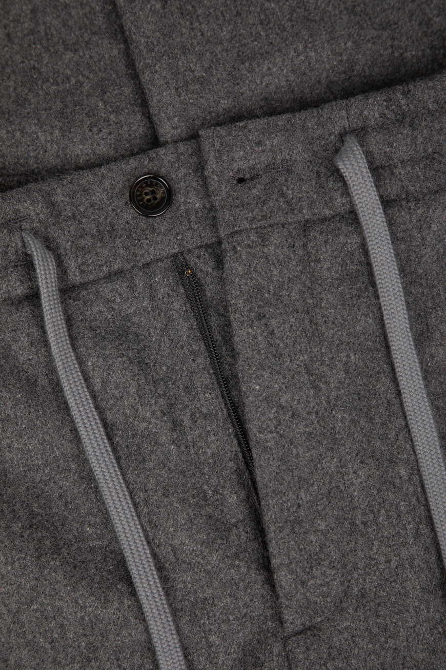 брюки  модель из актуальной коллекции 15314077 664 по распродаже