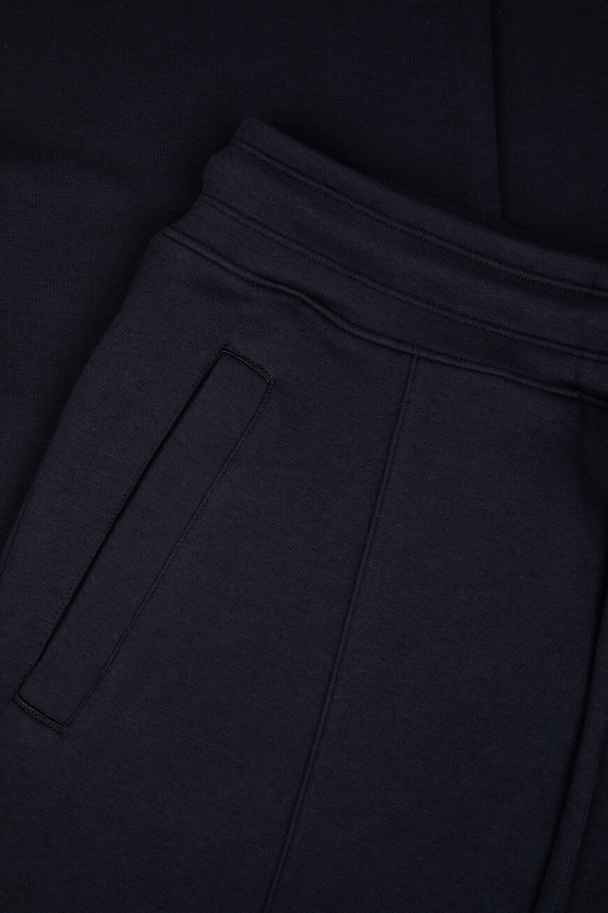 брюки  MP0057 J0411 800 на официальном сайте