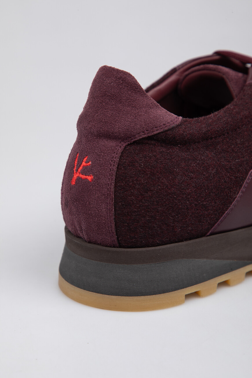 кроссовки  RUNT07 93560 281 по распродаже