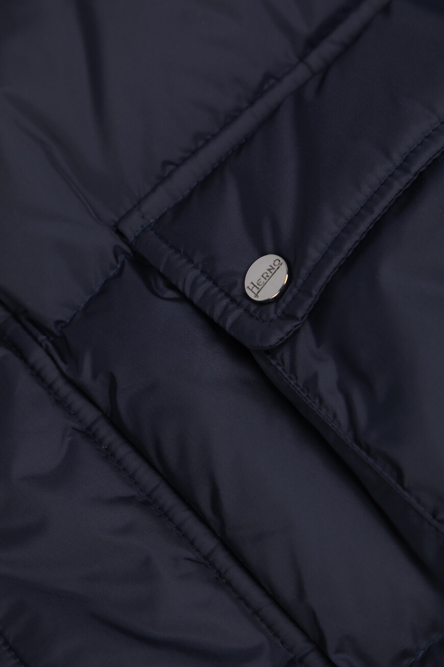 куртка  PI001140U 12004Z 9200 на официальном сайте